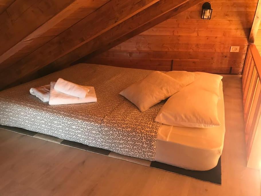 Cozy Mountain Apartment *